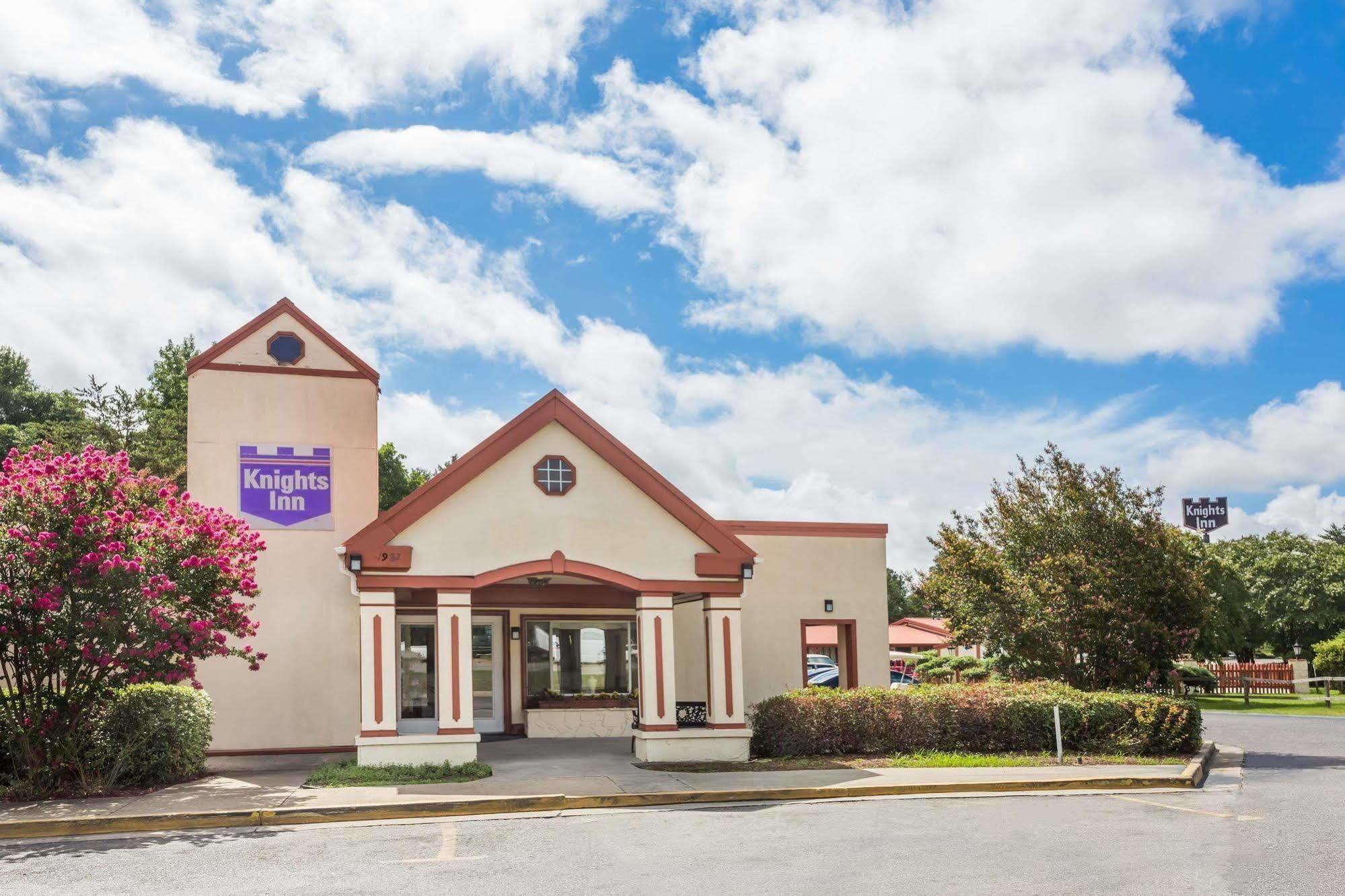 Knights Inn - Cayce Kültér fotó